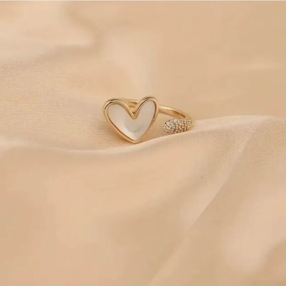 Heart Open Finger Ring - Picture 3 of 4